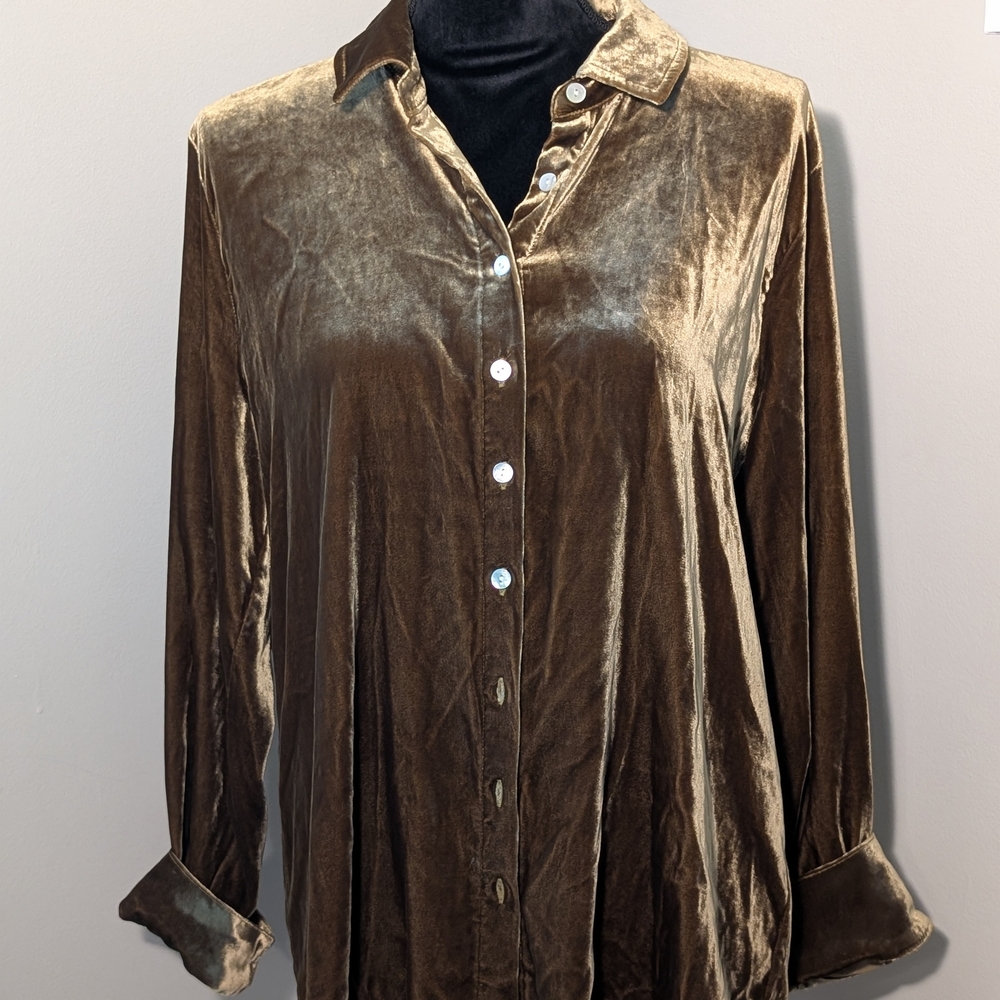 Faherty Stretch Silk Velvet Long Sleeve Button Down Shirt